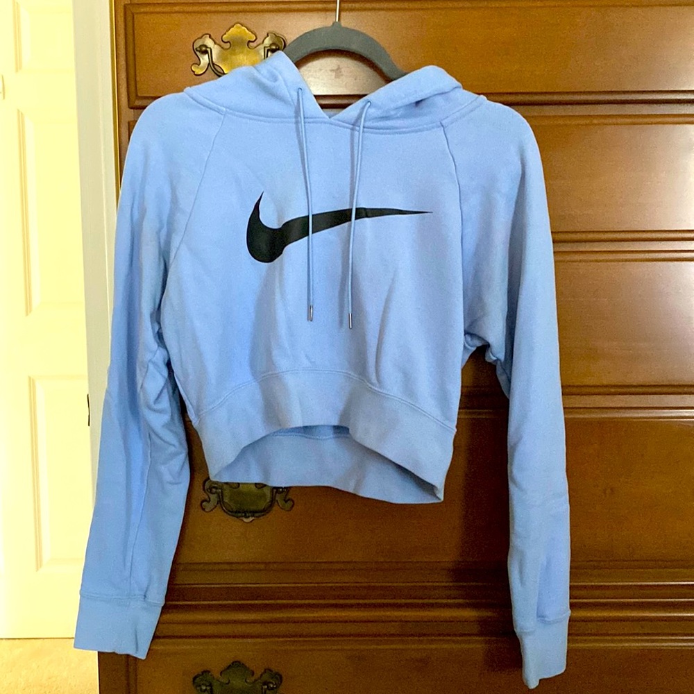 Nike Cropped Top